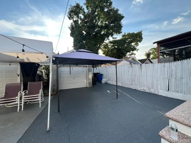 11522 124th Street South Ozone Park, NY 11420