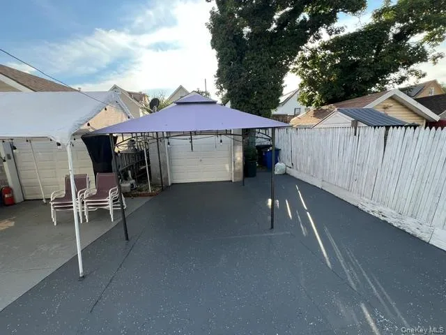 11522 124th Street South Ozone Park, NY 11420