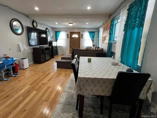 11522 124th Street South Ozone Park, NY 11420