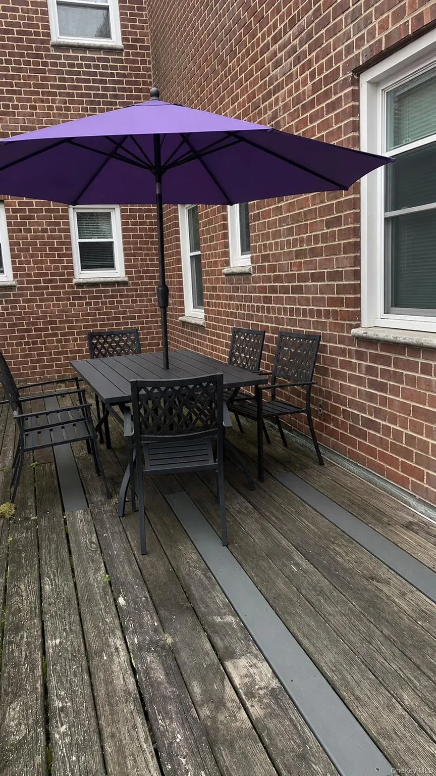 271 Cedarhurst Avenue #E1 Cedarhurst, NY 11516