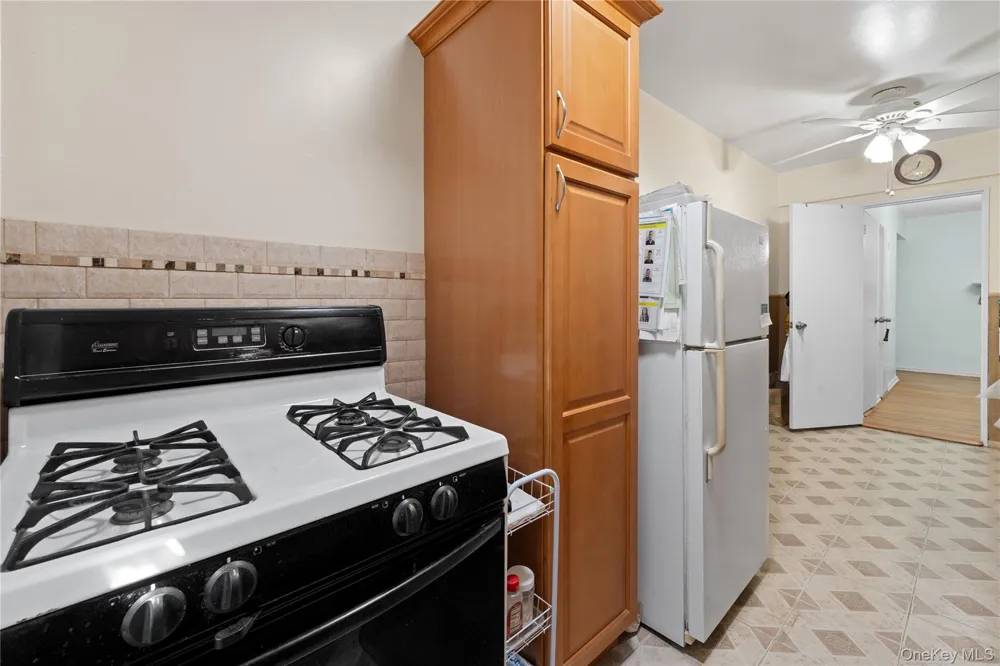 83-85 Woodhaven Boulevard #3R Woodhaven, NY 11421