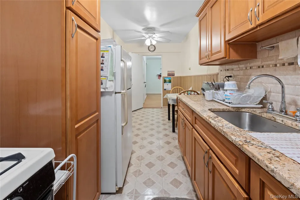 83-85 Woodhaven Boulevard #3R Woodhaven, NY 11421
