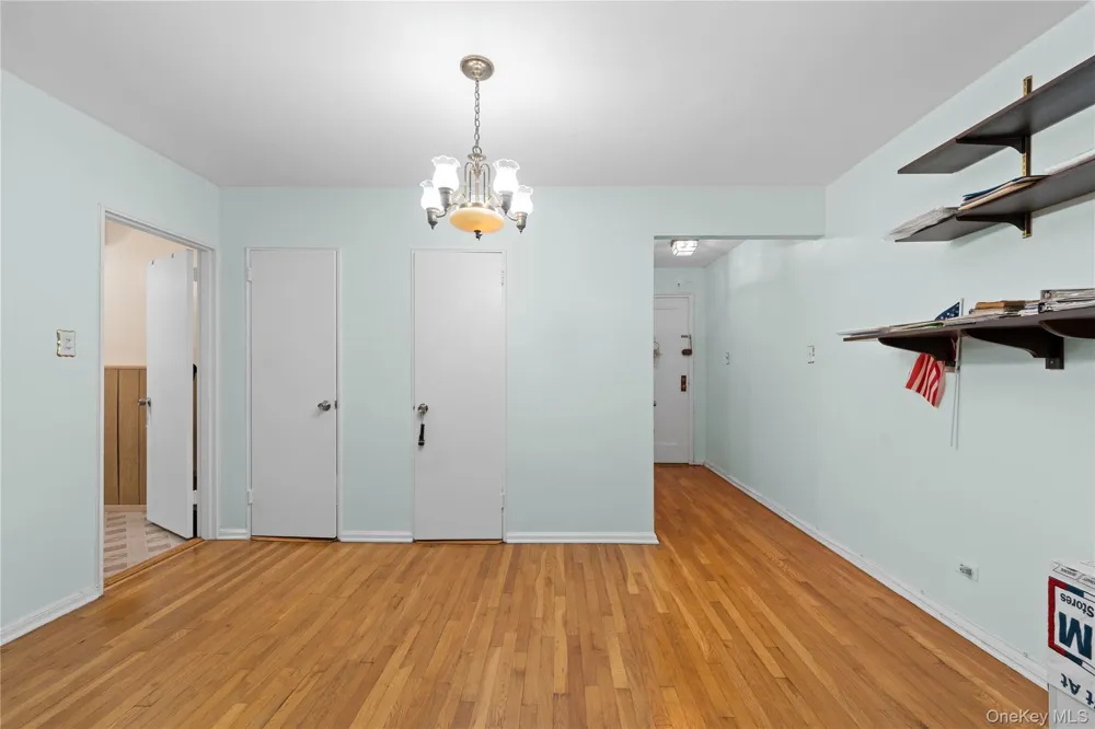 83-85 Woodhaven Boulevard #3R Woodhaven, NY 11421