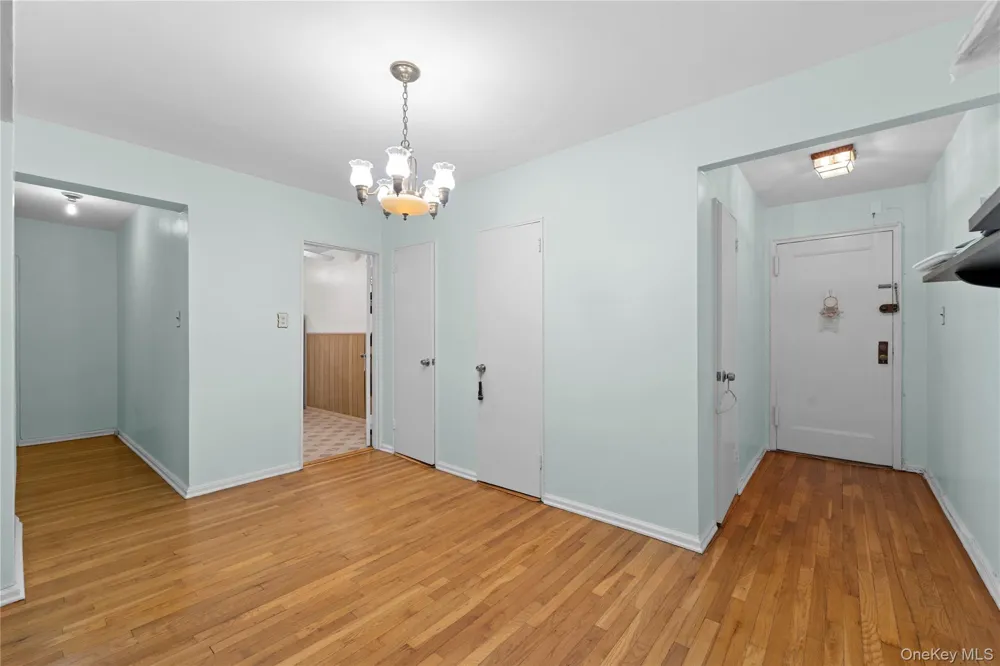 83-85 Woodhaven Boulevard #3R Woodhaven, NY 11421