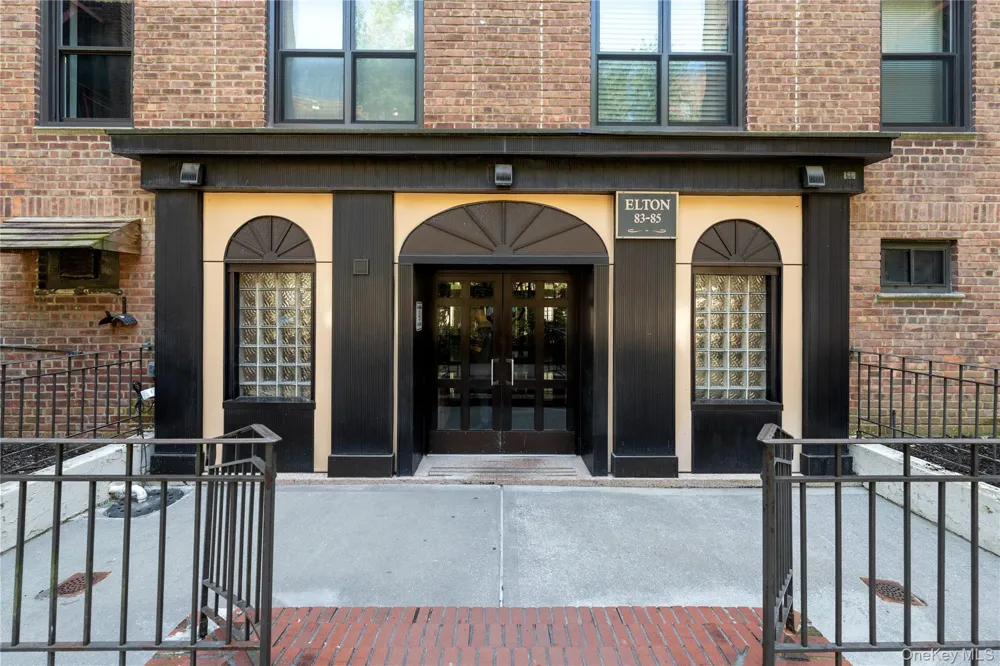 83-85 Woodhaven Boulevard #3R Woodhaven, NY 11421