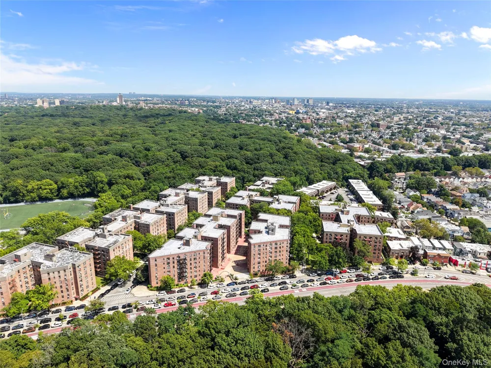 83-85 Woodhaven Boulevard #3R Woodhaven, NY 11421