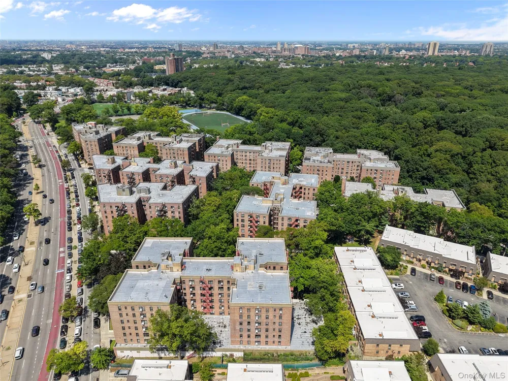 83-85 Woodhaven Boulevard #3R Woodhaven, NY 11421