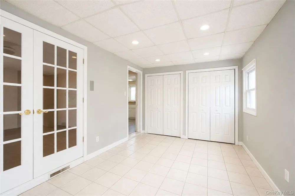 3895 Amboy Road Staten Island, NY 10308
