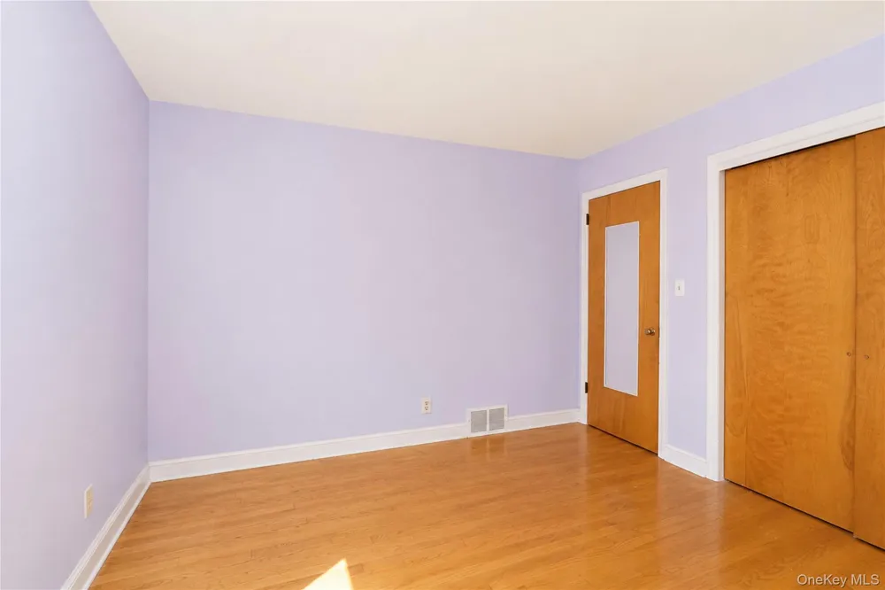 3895 Amboy Road Staten Island, NY 10308