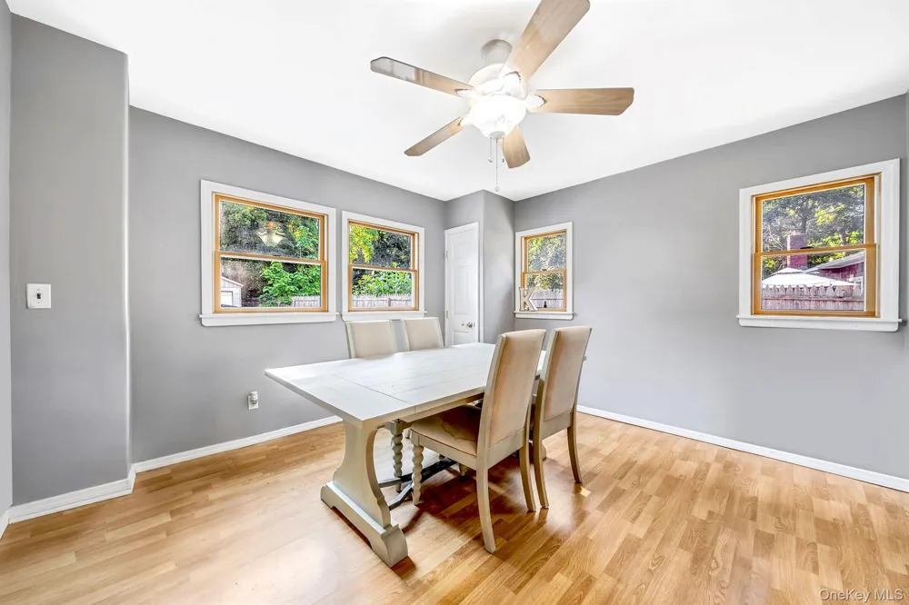187 Oak Street Medford, NY 11763