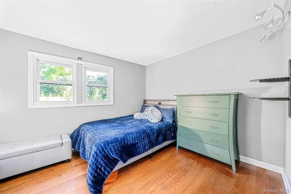 187 Oak Street Medford, NY 11763