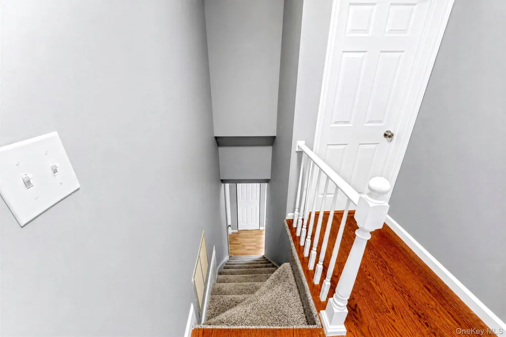 187 Oak Street Medford, NY 11763