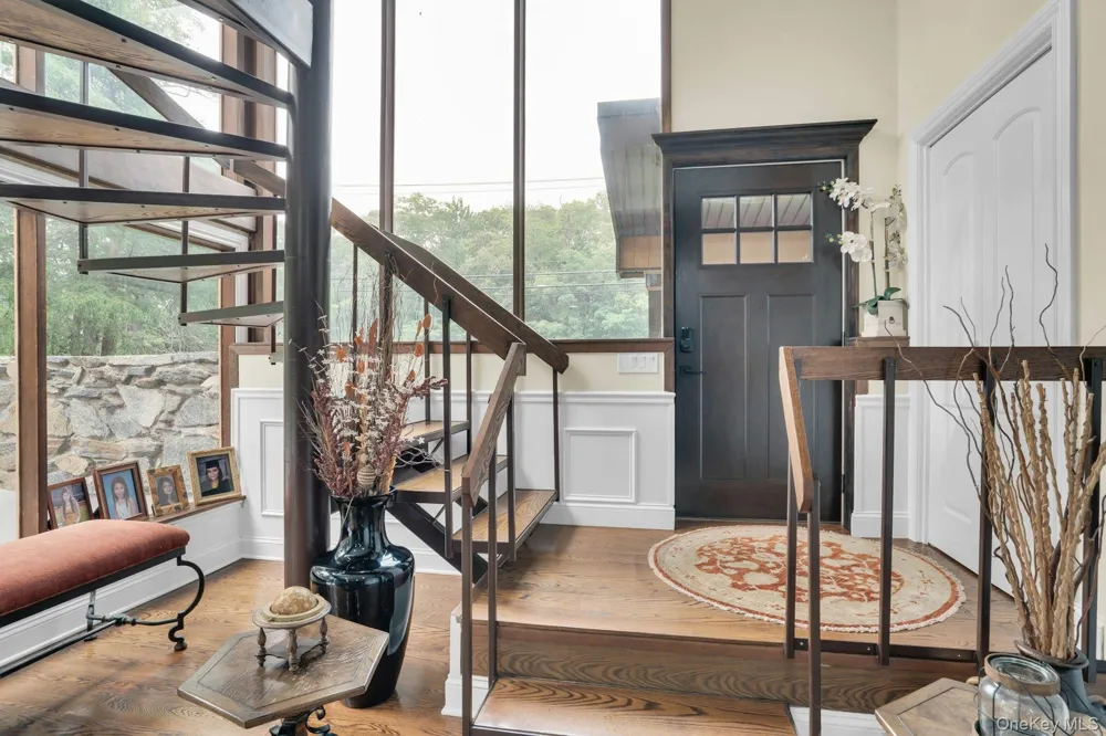 764 Vanderbilt Parkway Dix Hills, NY 11746