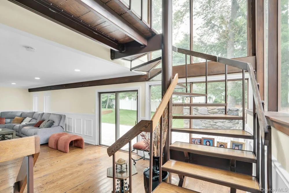 764 Vanderbilt Parkway Dix Hills, NY 11746