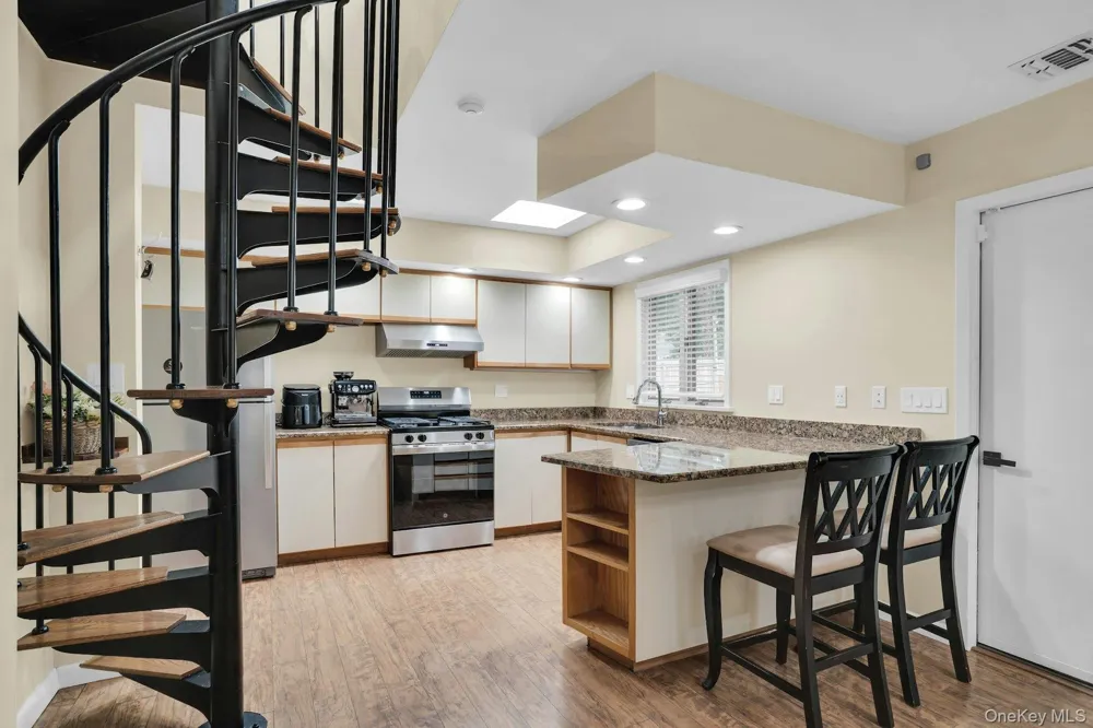 764 Vanderbilt Parkway Dix Hills, NY 11746