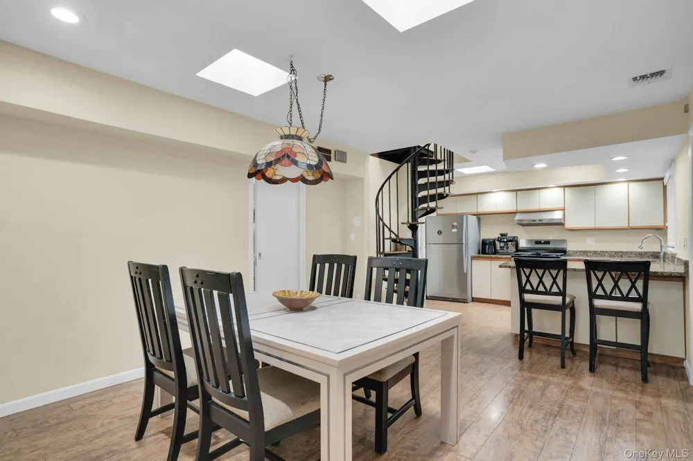 764 Vanderbilt Parkway Dix Hills, NY 11746