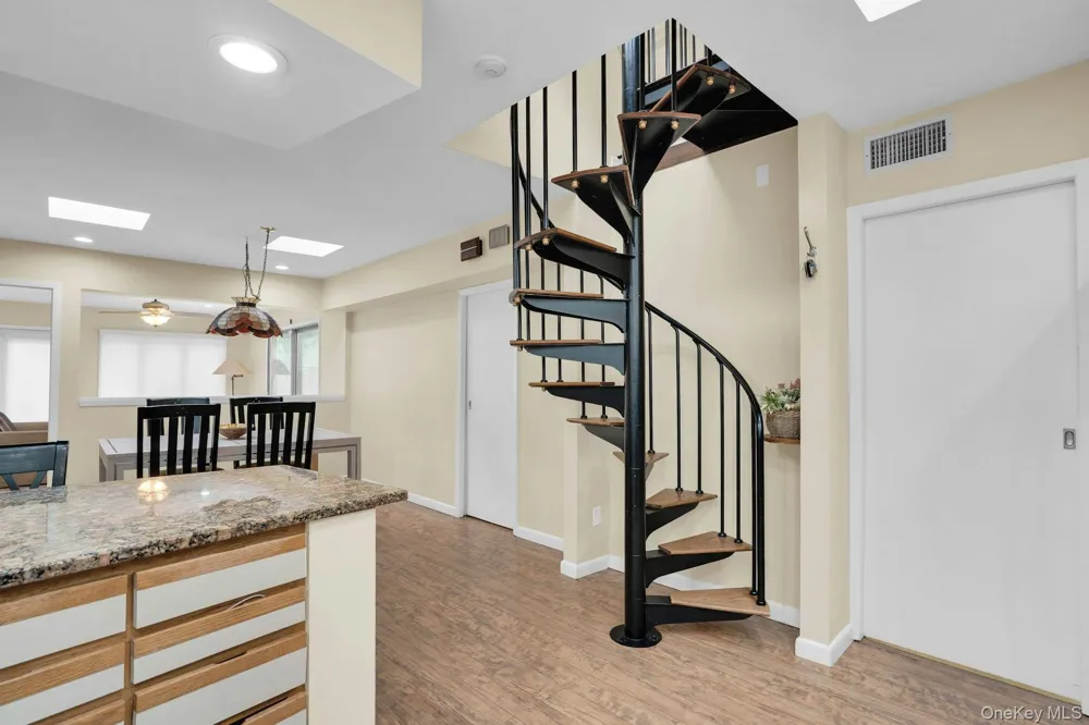 764 Vanderbilt Parkway Dix Hills, NY 11746