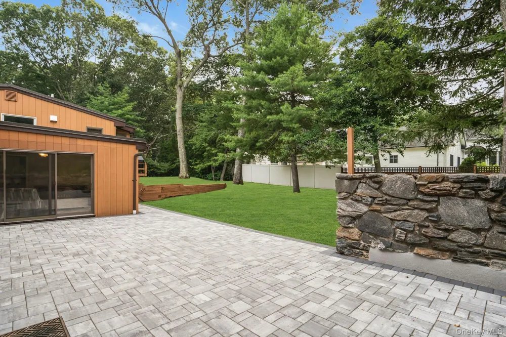 764 Vanderbilt Parkway Dix Hills, NY 11746