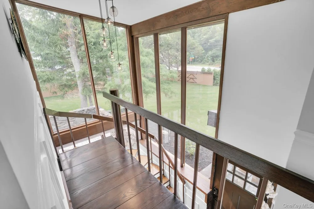 764 Vanderbilt Parkway Dix Hills, NY 11746