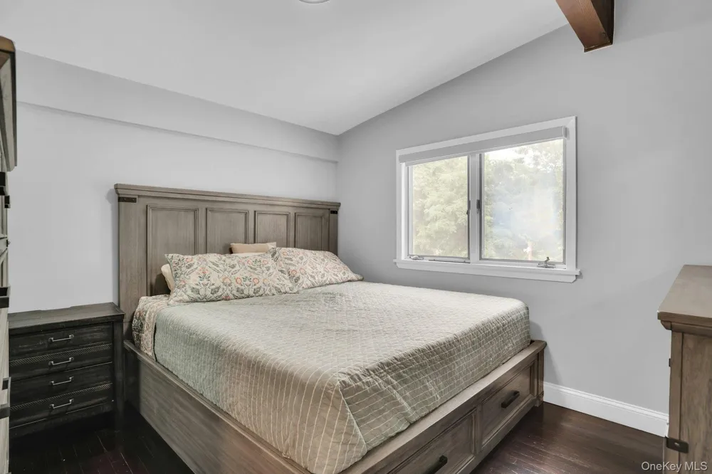 764 Vanderbilt Parkway Dix Hills, NY 11746
