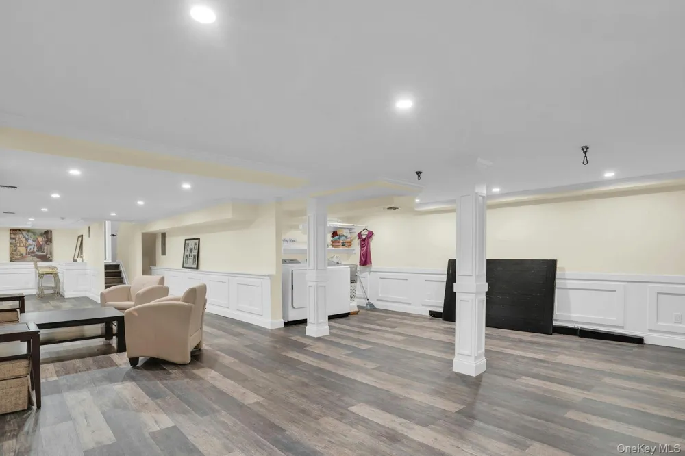 764 Vanderbilt Parkway Dix Hills, NY 11746