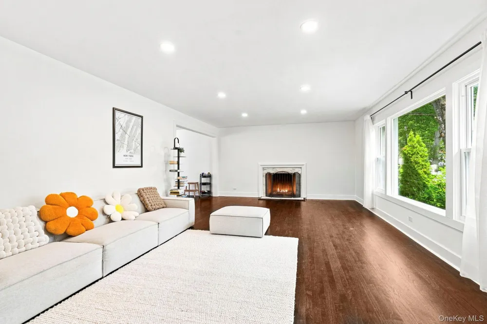 24 Benedict Road Scarsdale, NY 10583
