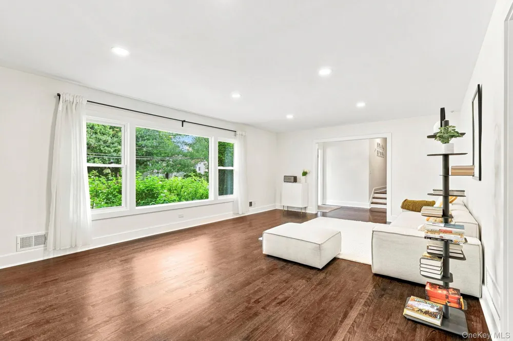 24 Benedict Road Scarsdale, NY 10583