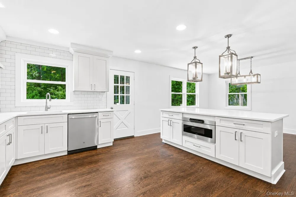 24 Benedict Road Scarsdale, NY 10583