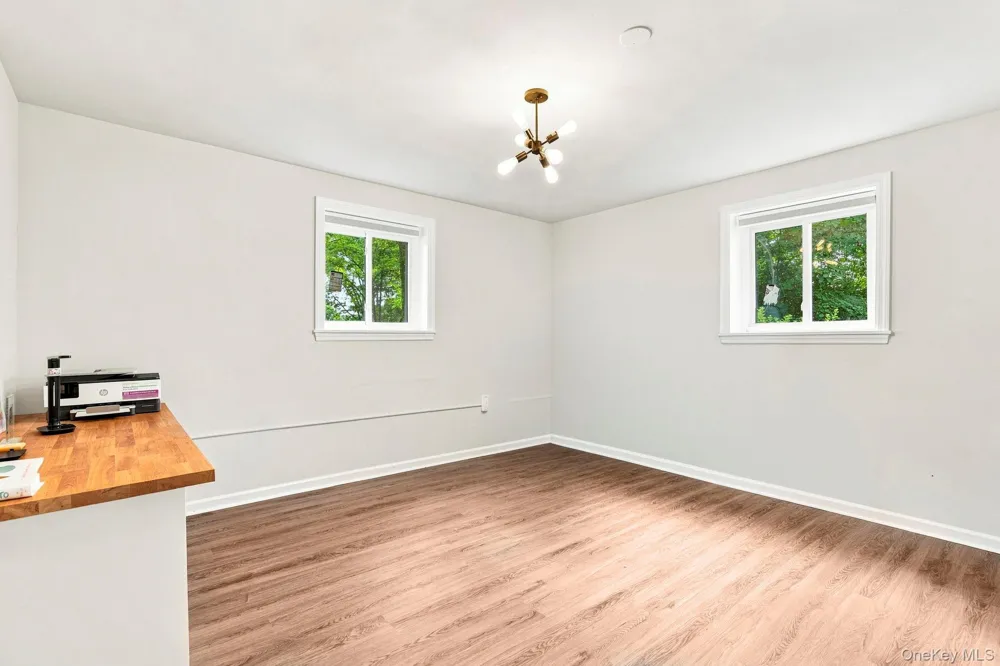 24 Benedict Road Scarsdale, NY 10583