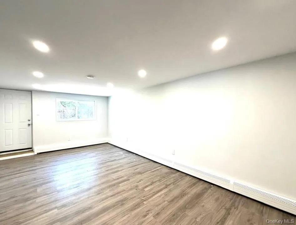 65 Florida Avenue Island Park, NY 11558