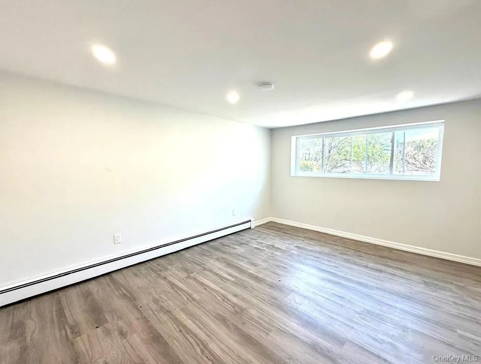 65 Florida Avenue Island Park, NY 11558
