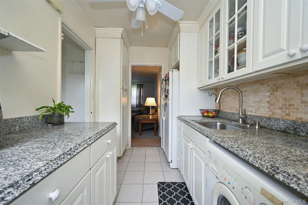 245-12 62 AVENUE #2nd Floor Douglaston, NY 11362