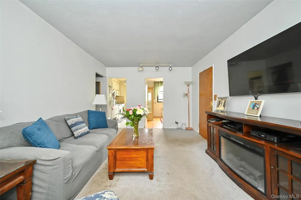 245-12 62 AVENUE #2nd Floor Douglaston, NY 11362