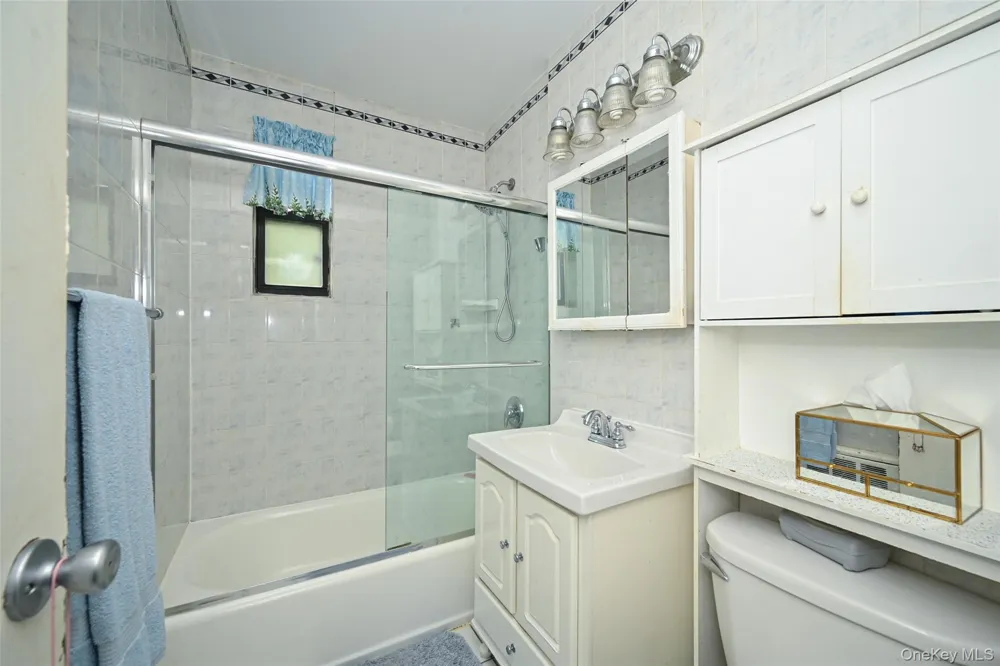 245-12 62 AVENUE #2nd Floor Douglaston, NY 11362