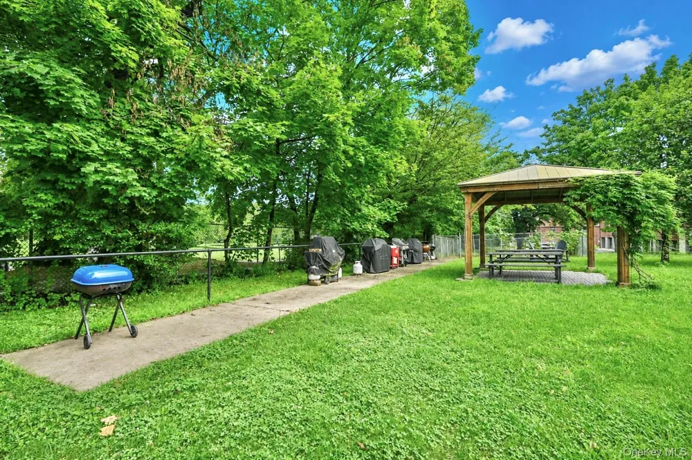 245-12 62 AVENUE #2nd Floor Douglaston, NY 11362