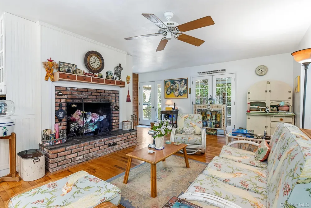 50 Barnes Hole Road East Hampton, NY 11937