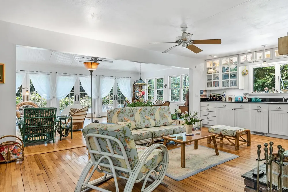 50 Barnes Hole Road East Hampton, NY 11937