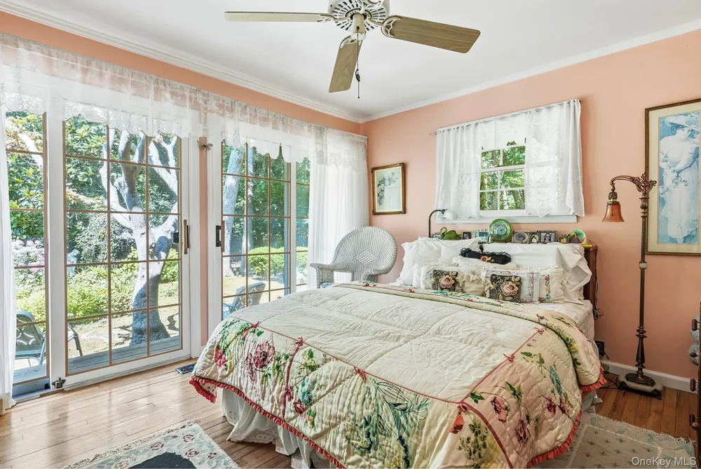 50 Barnes Hole Road East Hampton, NY 11937