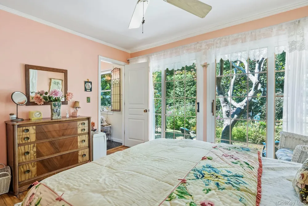 50 Barnes Hole Road East Hampton, NY 11937