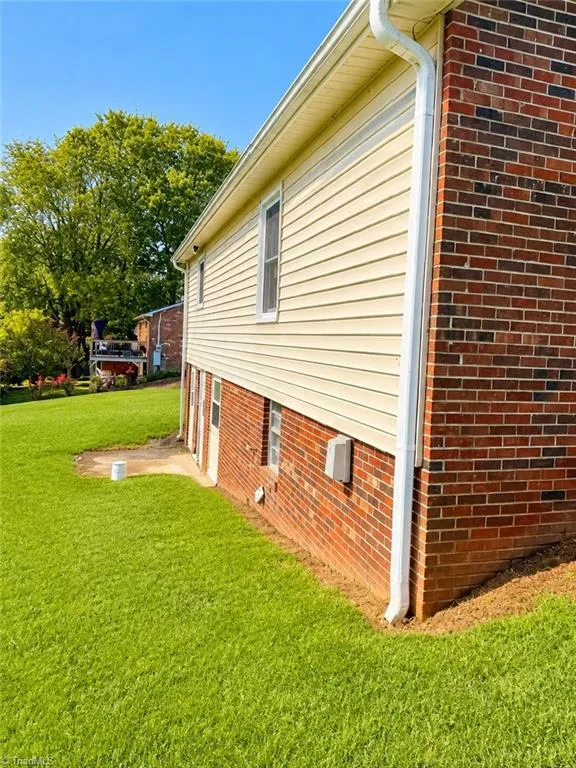 147 Snow Hill Drive Dobson, NC 27017
