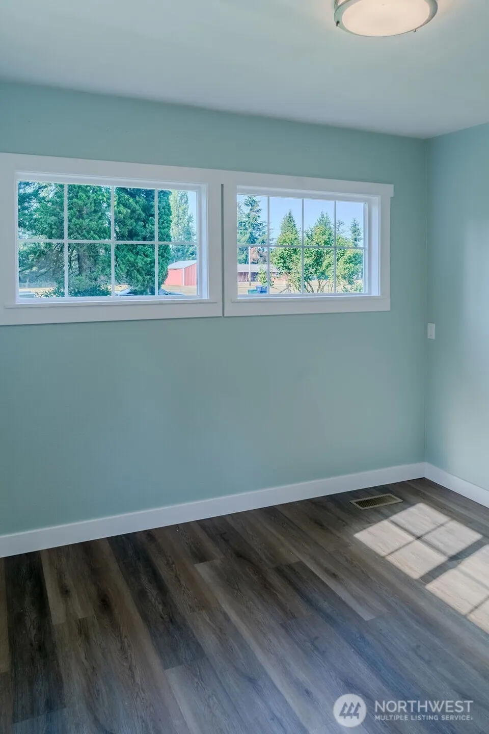 23425 SE 440th Street Enumclaw, WA 98022