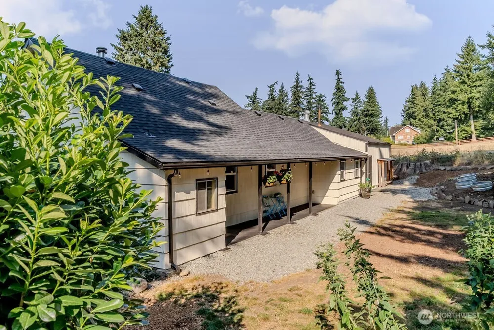 23425 SE 440th Street Enumclaw, WA 98022
