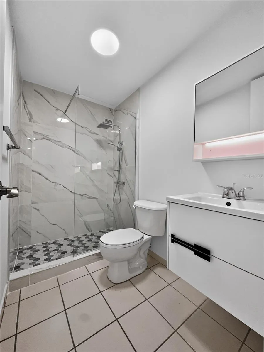 833 CONDOMINIO LINCOLN PARK #Apt 7H Guaynabo, PR 00969
