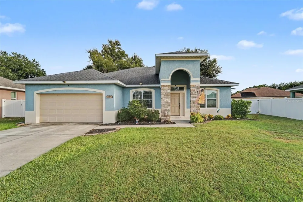 13144 LAUREL CREST COURT Grand Island, FL 32735