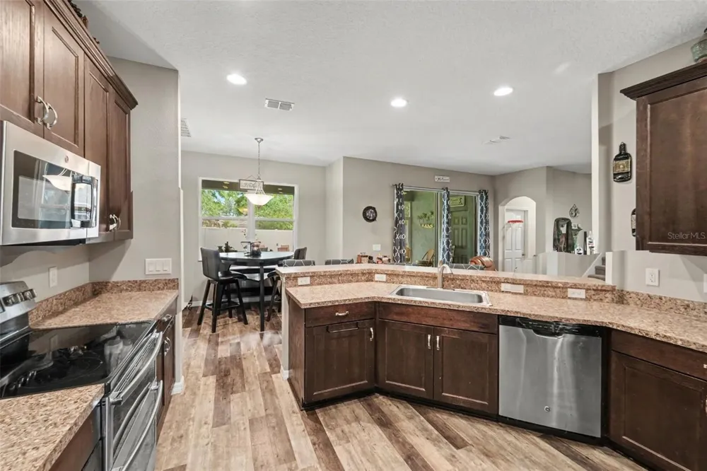 13144 LAUREL CREST COURT Grand Island, FL 32735