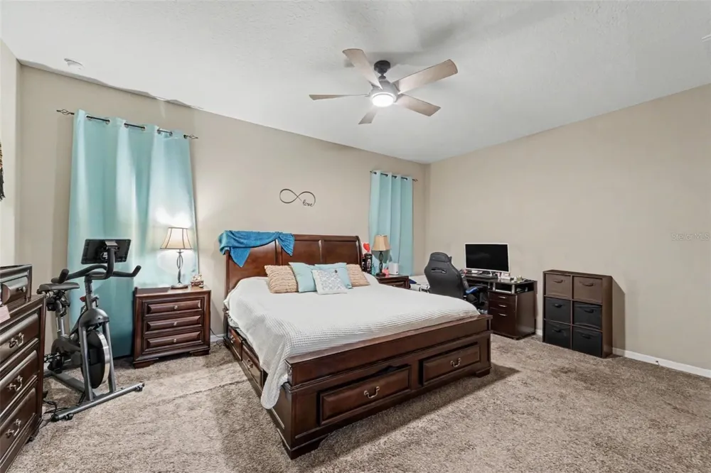 13144 LAUREL CREST COURT Grand Island, FL 32735