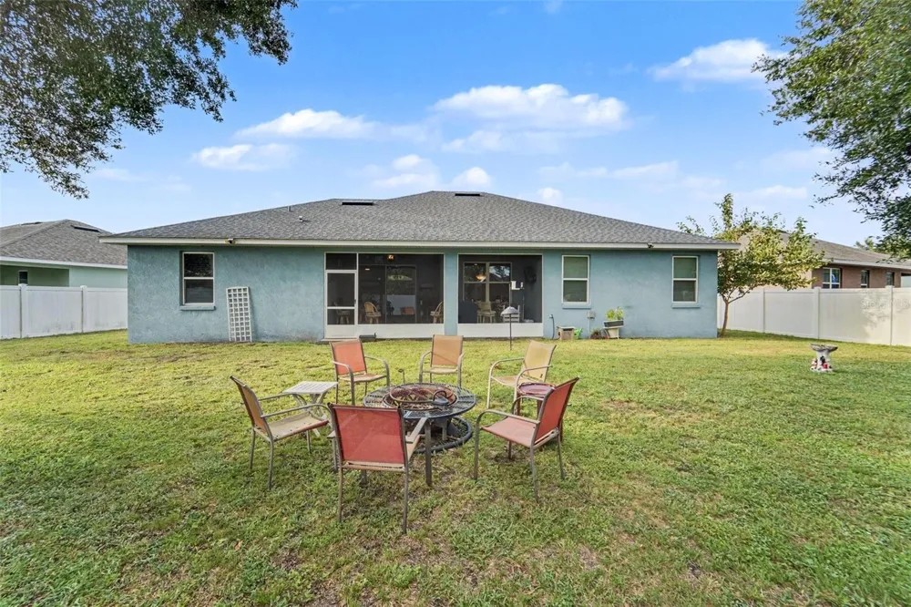 13144 LAUREL CREST COURT Grand Island, FL 32735