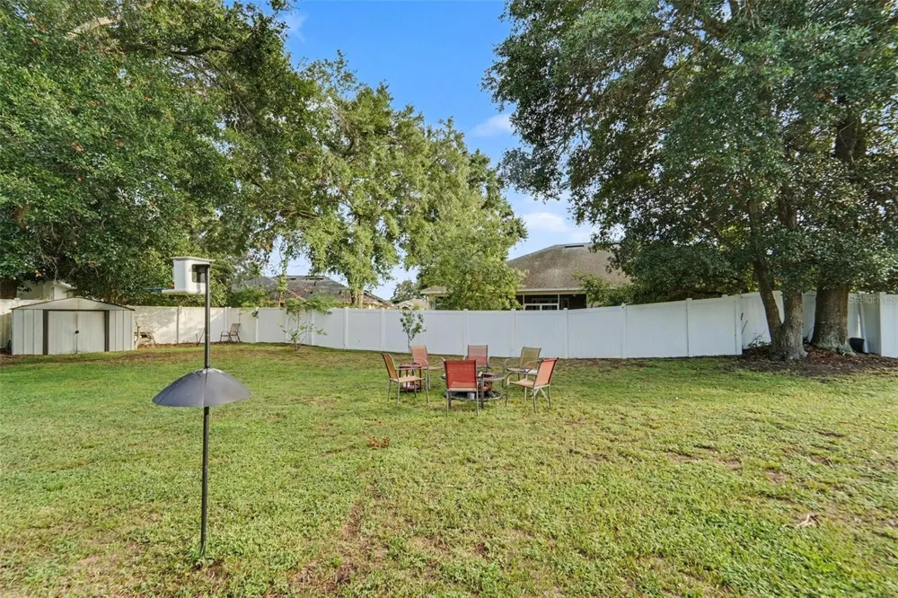13144 LAUREL CREST COURT Grand Island, FL 32735
