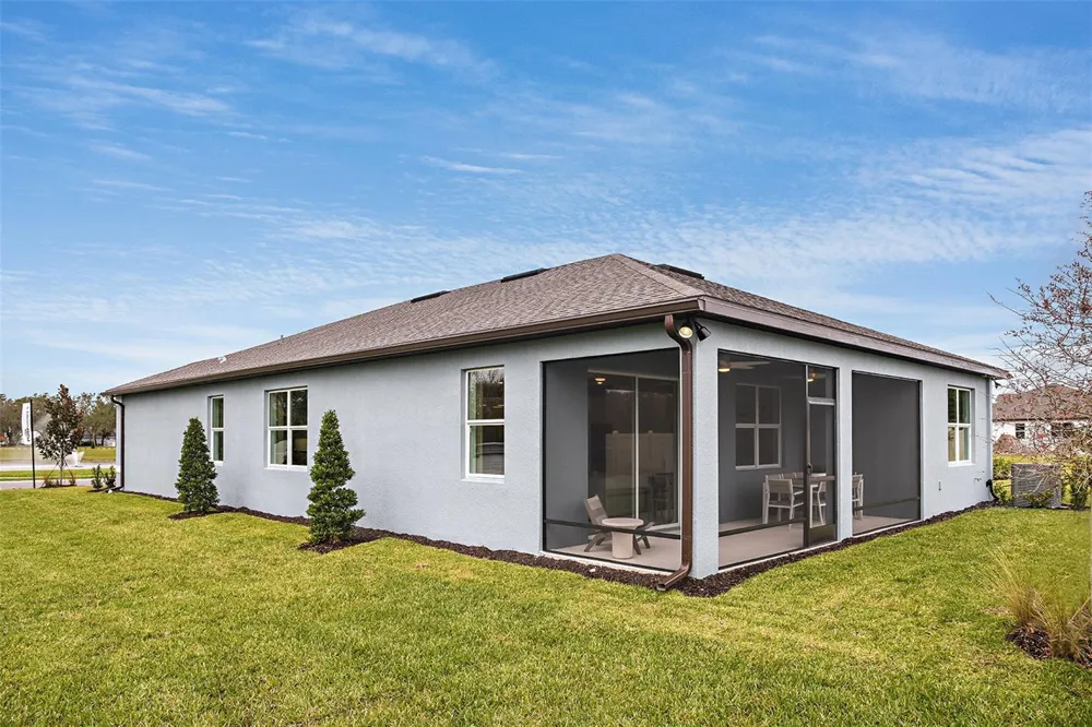 9869 HICKORY PINES AVENUE Riverview, FL 33578