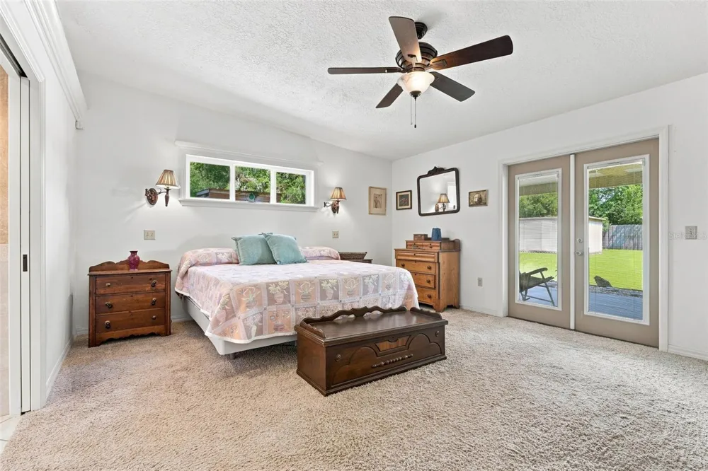 1555 ROWE LANE Deland, FL 32720